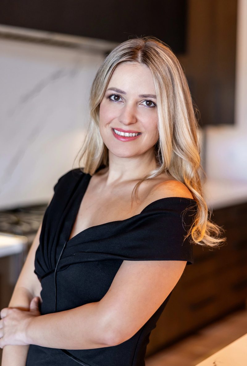 Olivera Damjanoska, Licensed Real Estate Agent with The Tackett Team