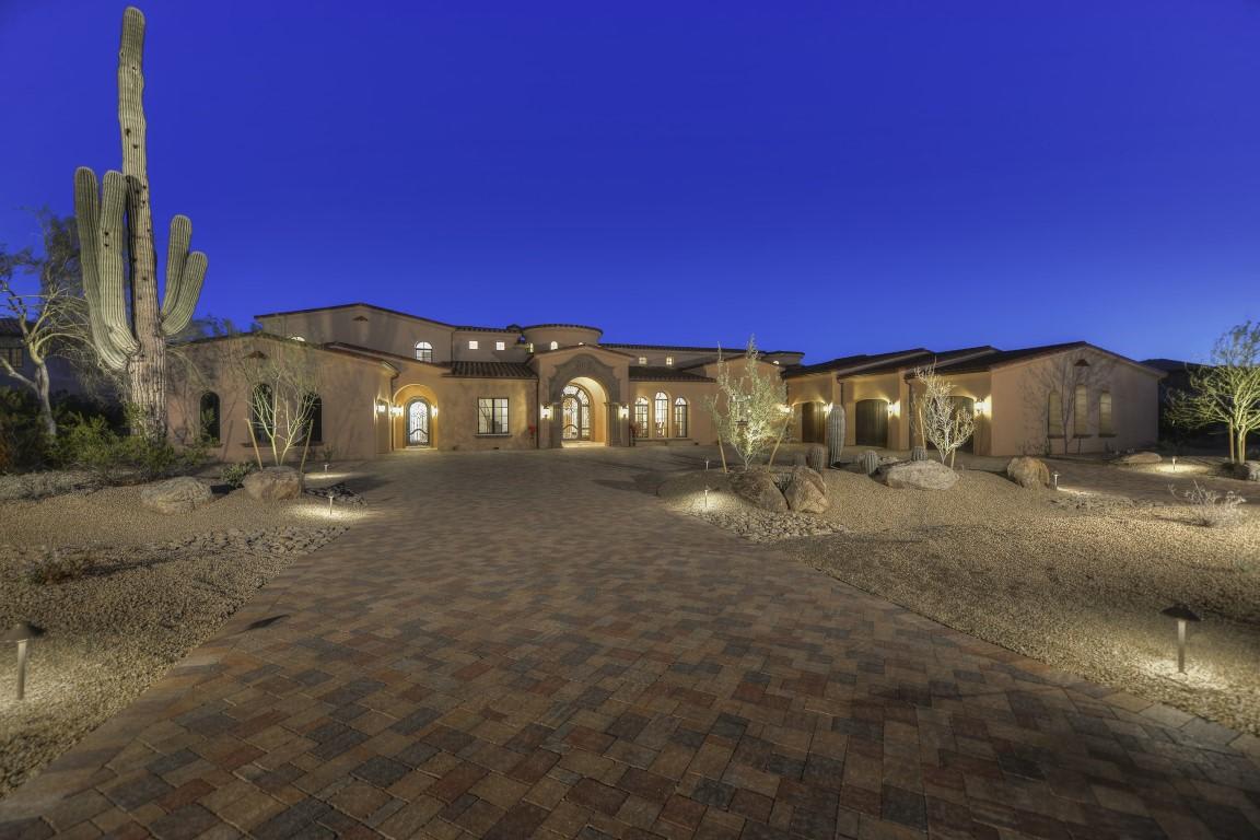 Professional Photography illustration for the Grayhawk Group marketing plan