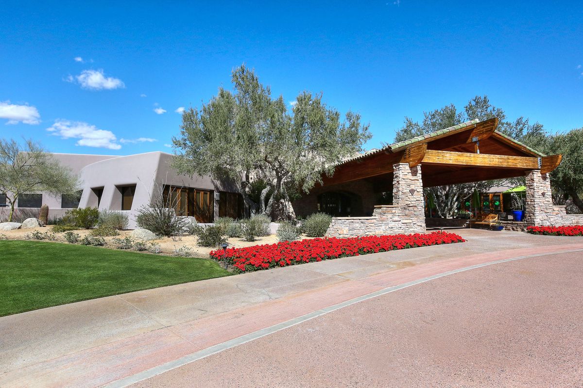 Grayhawk Golf Club clubhouse in Scottsdale