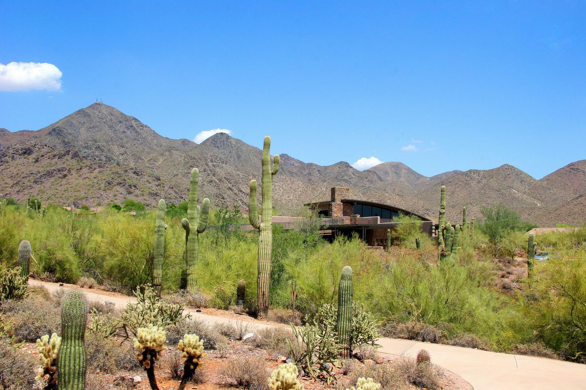McDowell Mountain Ranch community center and desert landscaping, Scottsdale
