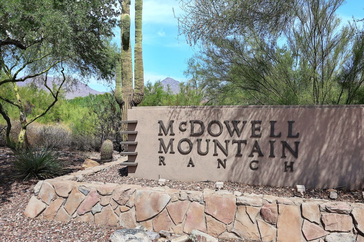 McDowell Mountain Ranch stone entrance sign in Scottsdale