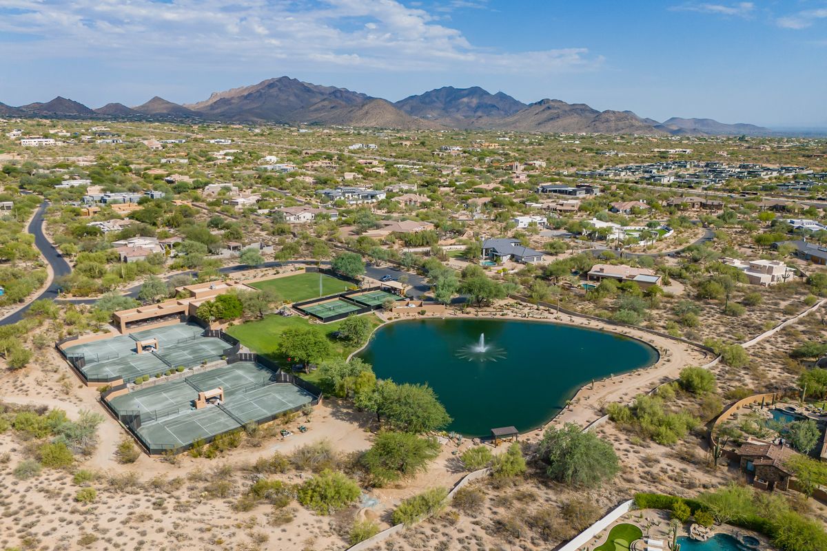 Aerial view of a desert lake and homes near Pinnacle Peak, Scottsdale